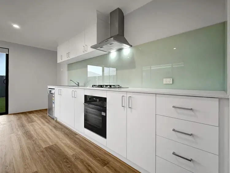 6a Inbat Court, Dudley Park WA 6210