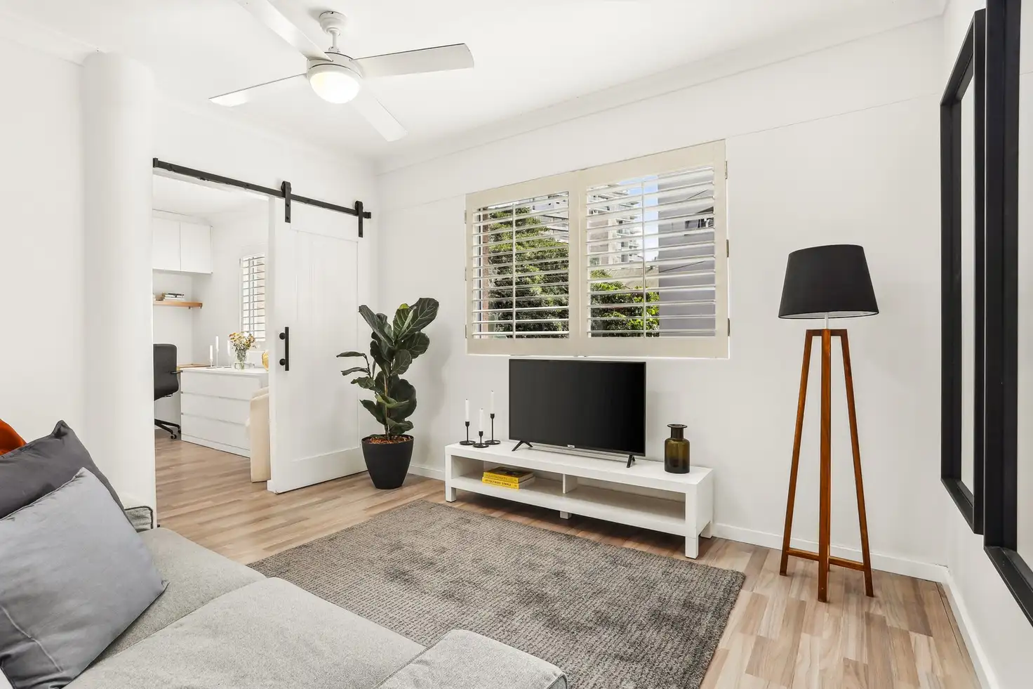 Main view of Homely apartment listing, 11/60 Roslyn Gardens, Elizabeth Bay NSW 2011