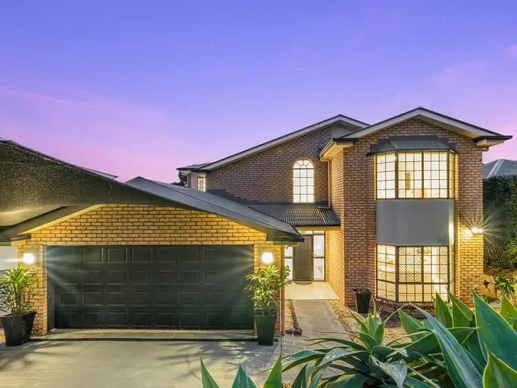8 Debussy Place, Mount Ommaney QLD 4074