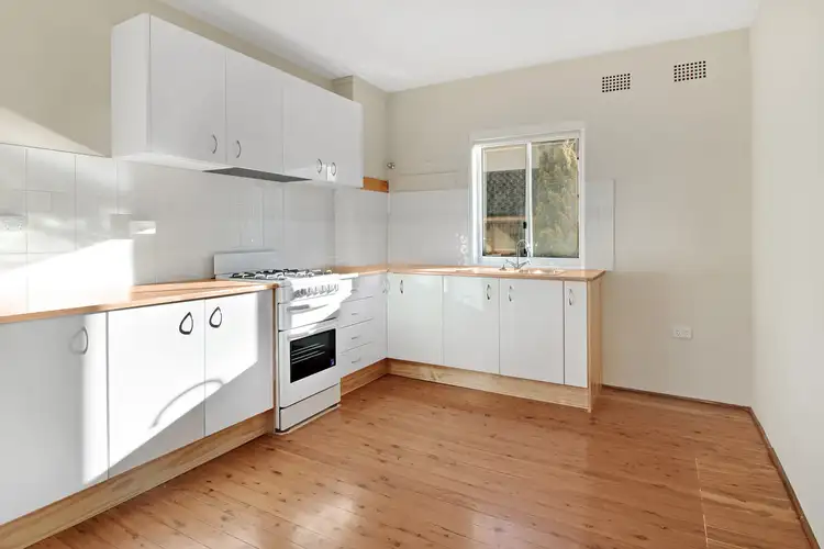 4/30 Rowland Avenue, Wollongong NSW 2500