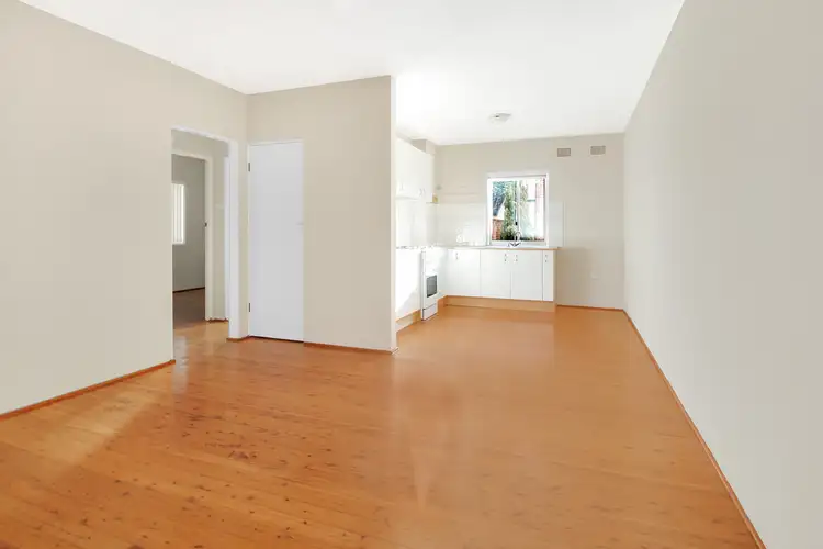 Second view of Homely apartment listing, 4/30 Rowland Avenue, Wollongong NSW 2500