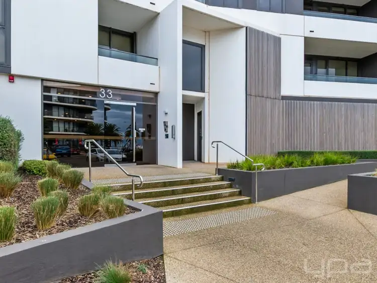 33 Quay Boulevard