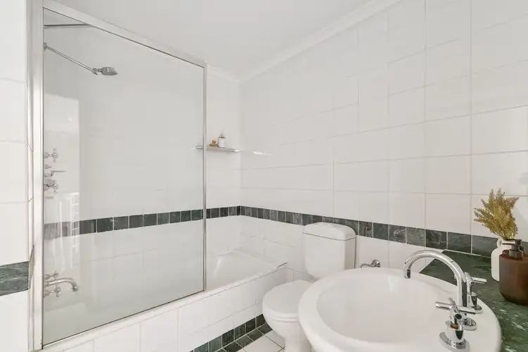 Second view of Homely apartment listing, 6/61-63 McLachlan Avenue, Darlinghurst NSW 2010