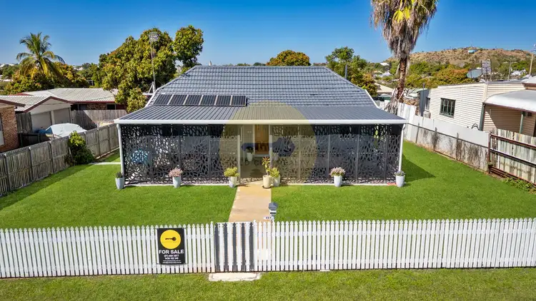 137 Hackett Terrace, Richmond Hill QLD 4820