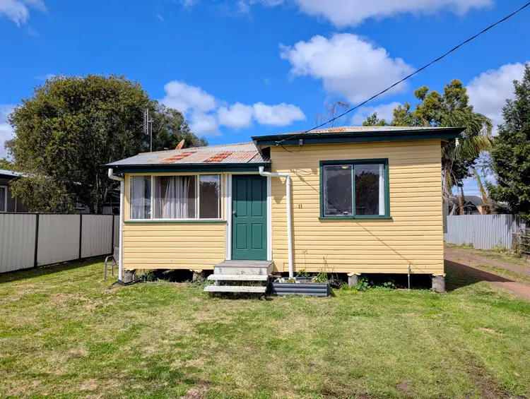 11 Clark Street, Dalby QLD 4405