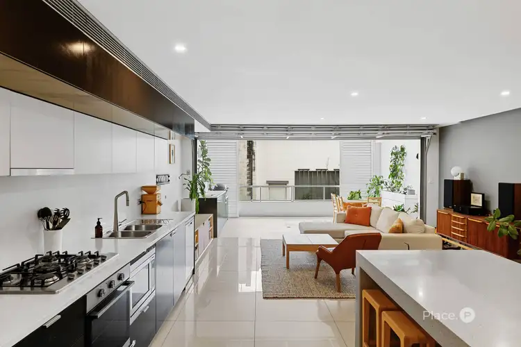 115 Robertson Street