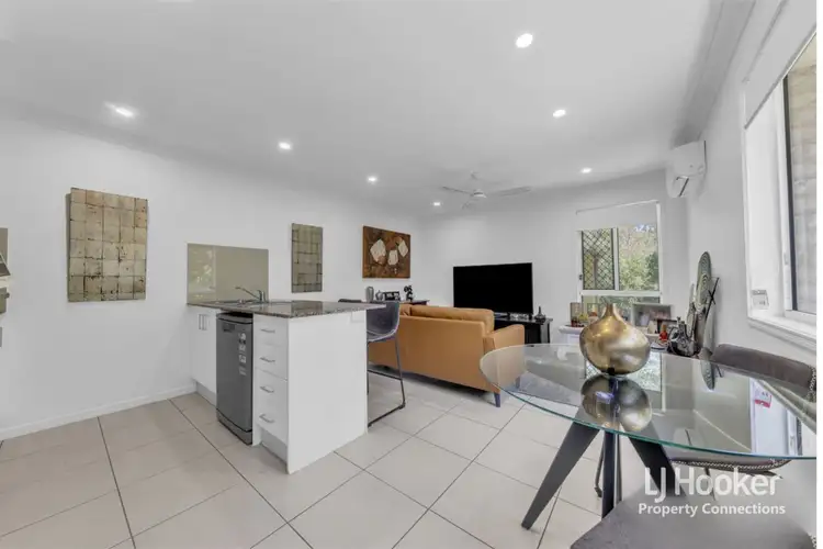 Fourth view of Homely semi-detached listing, 2/7 Adam Court, Kallangur QLD 4503