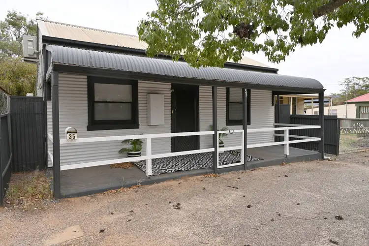 35 Sixth Street, Quorn SA 5433