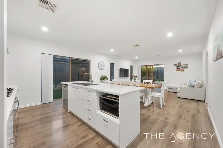 Sixth view of Homely house listing, 8 Mercury Street, Treeby WA 6164