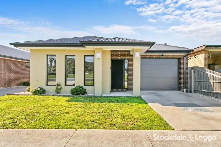 Main view of Homely townhouse listing, 4/8 Hickox Street, Traralgon VIC 3844