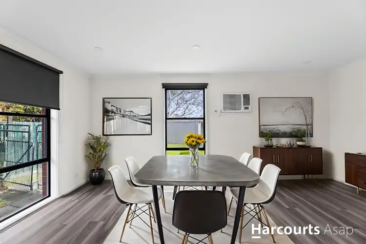 27 Hallam Road, Hampton Park VIC 3976
