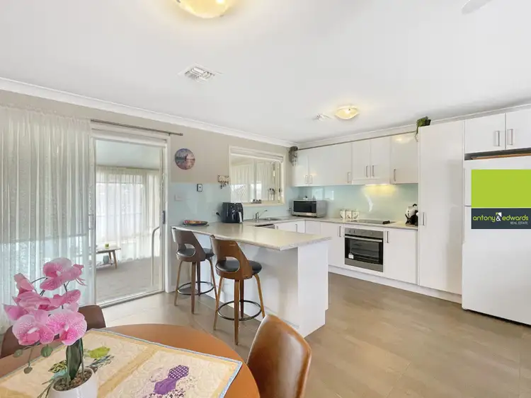 Third view of Homely house listing, 8 Parkside Place, Goulburn NSW 2580