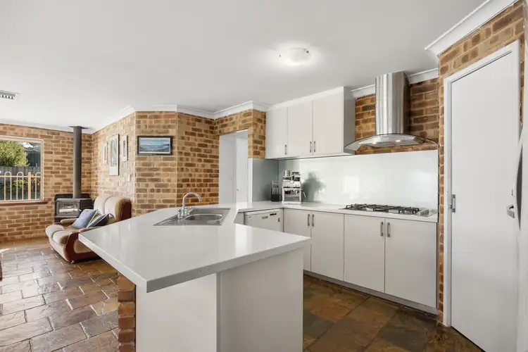 Sixth view of Homely house listing, 11 Farmview Place, Bibra Lake WA 6163