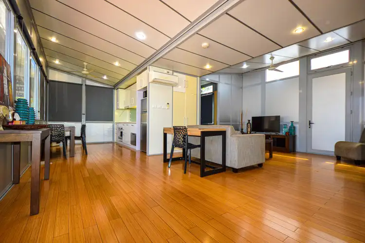 4/22 Barrow Place