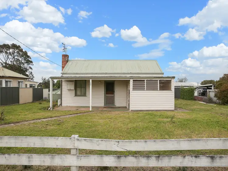 17 Dunlop Street, Mortlake VIC 3272
