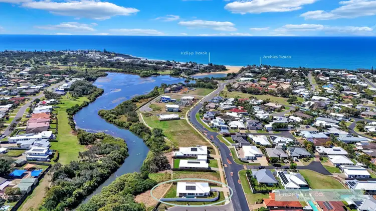 7 Causeway Drive, Bargara QLD 4670