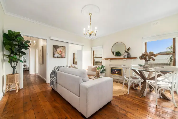 1/94-96 Barkly Street, Mornington VIC 3931