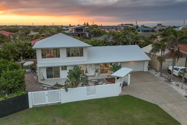 10 Oceanview Street, Bargara QLD 4670
