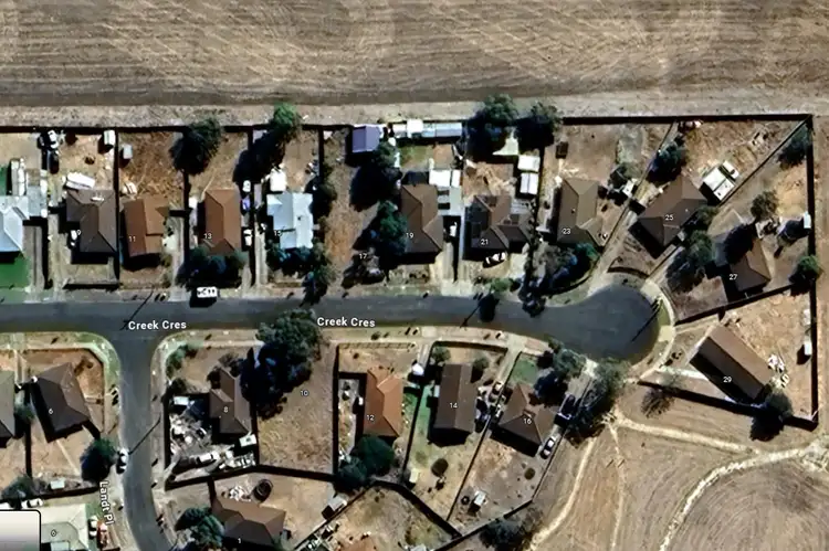 17 Creek Crescent, Horsham VIC 3400