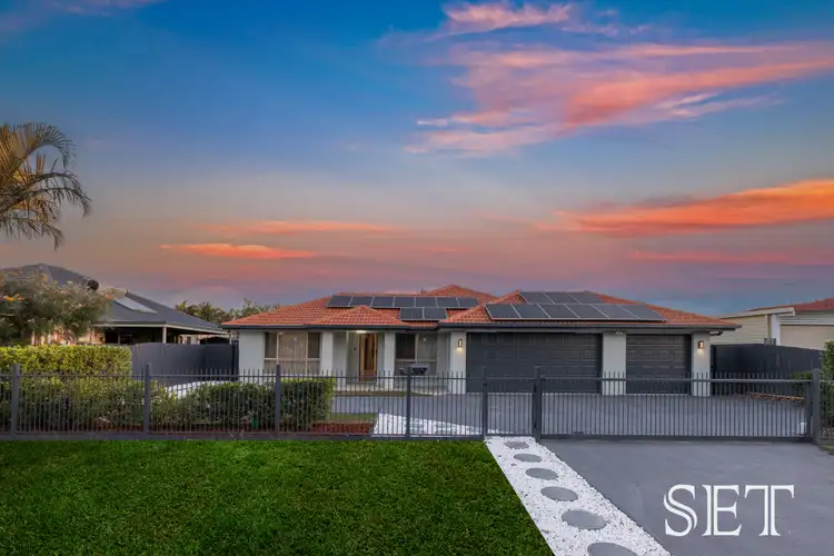 Second view of Homely house listing, 4 Harwood Place, Parkinson QLD 4115