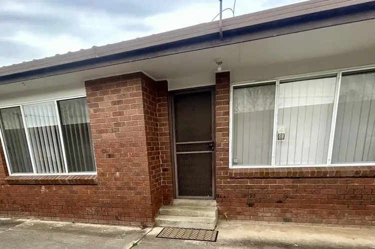 2/464 Henderson Street, Lavington NSW 2641