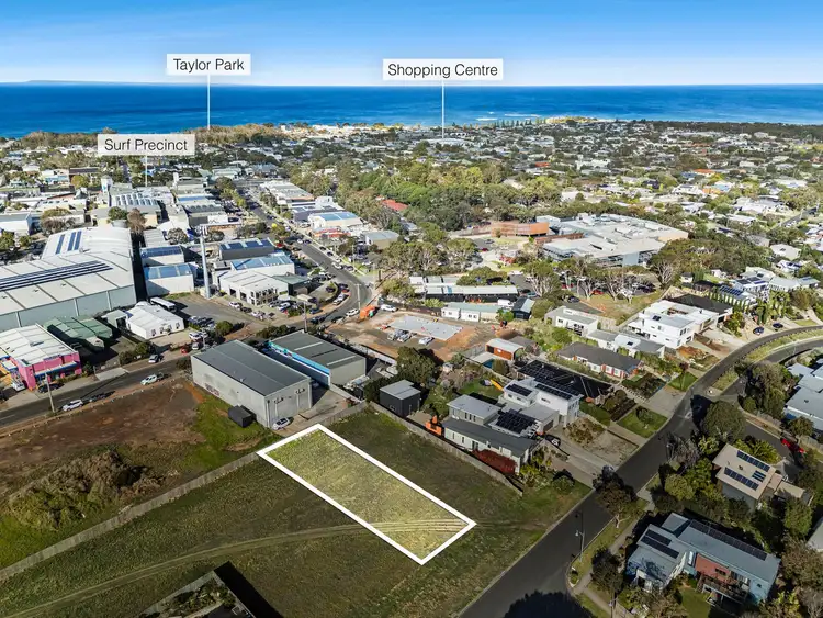 82 Alleyne Avenue, Torquay VIC 3228
