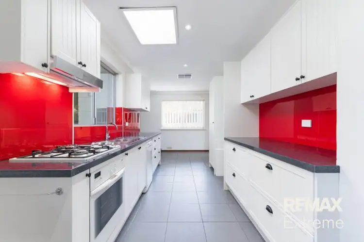 15A Lowanna Way, Armadale WA 6112