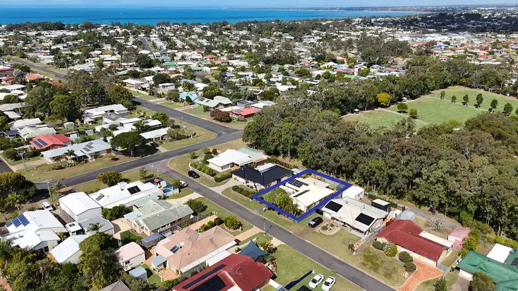 6 Earls Court, Point Vernon QLD 4655