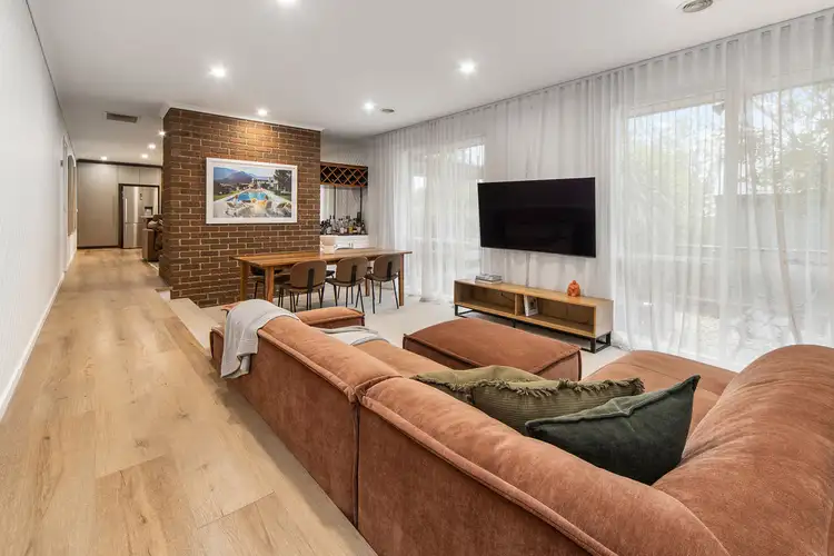 Third view of Homely house listing, 2 Airlie Court, Langwarrin VIC 3910