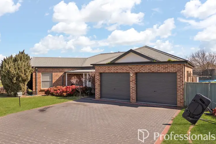 Second view of Homely house listing, 33 Jagoe Drive, Kelso NSW 2795
