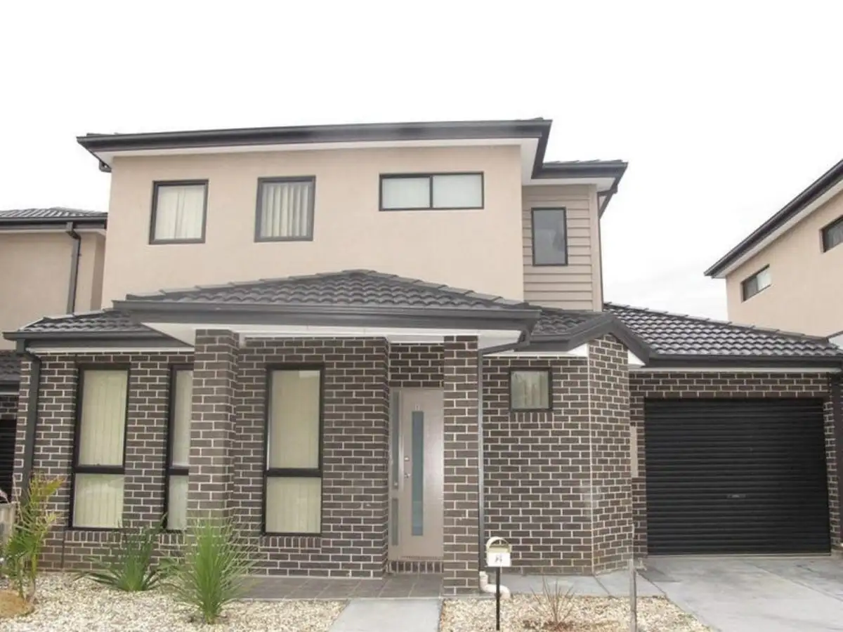 Main view of Homely townhouse listing, 52 Grace Street, St Albans VIC 3021
