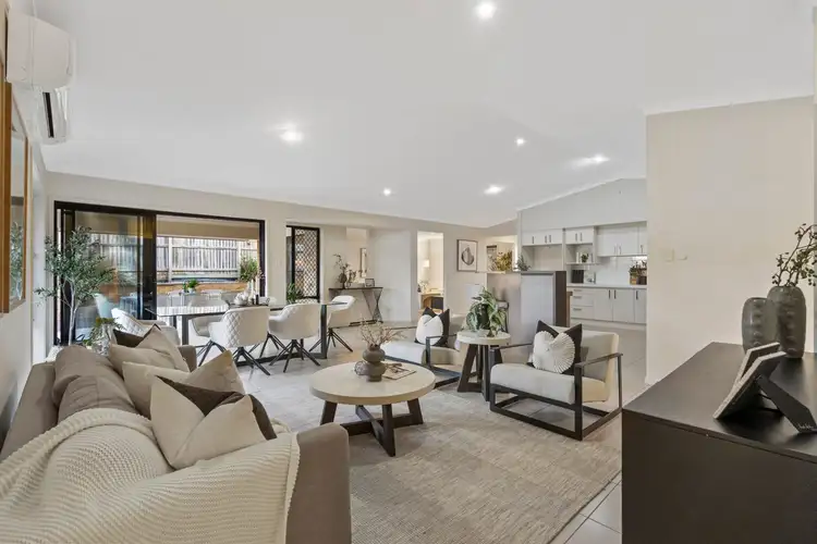 48 Castlewellan Circuit, Warner QLD 4500