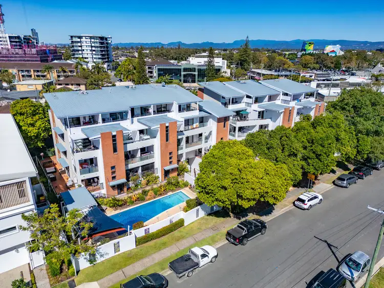 Main view of Homely unit listing, 18/20-26 Illawong Street, Chevron Island QLD 4217