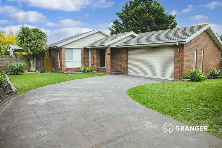 4 Flora Road, Mount Martha VIC 3934