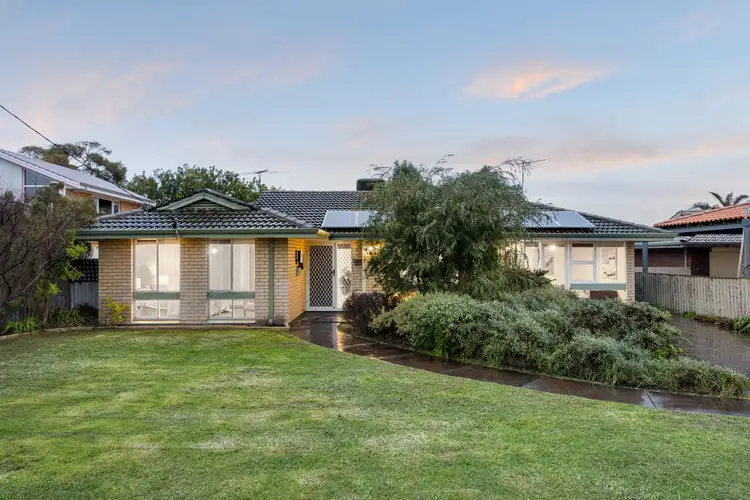 26 Hawker Street, Safety Bay WA 6169