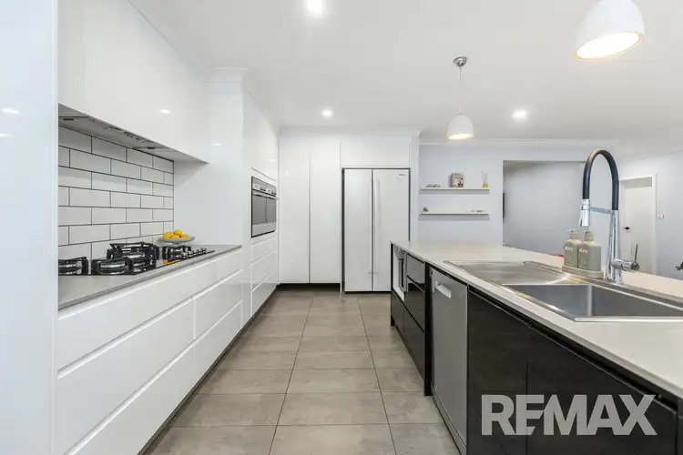 Sixth view of Homely house listing, 72 Balmoral Crescent, Lake Albert NSW 2650