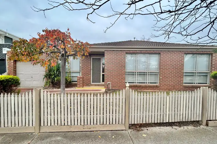 1/48 Trickey Avenue, Sydenham VIC 3037