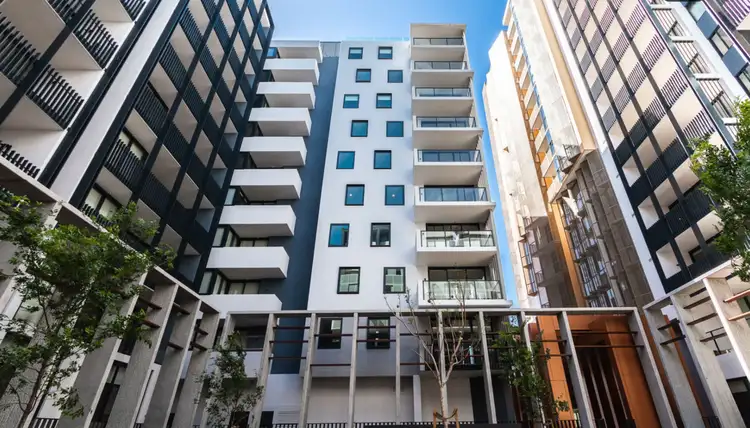 6 Paul Street