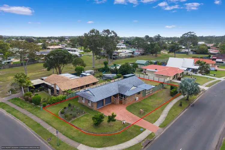2 Bowerbird Avenue, Eli Waters QLD 4655