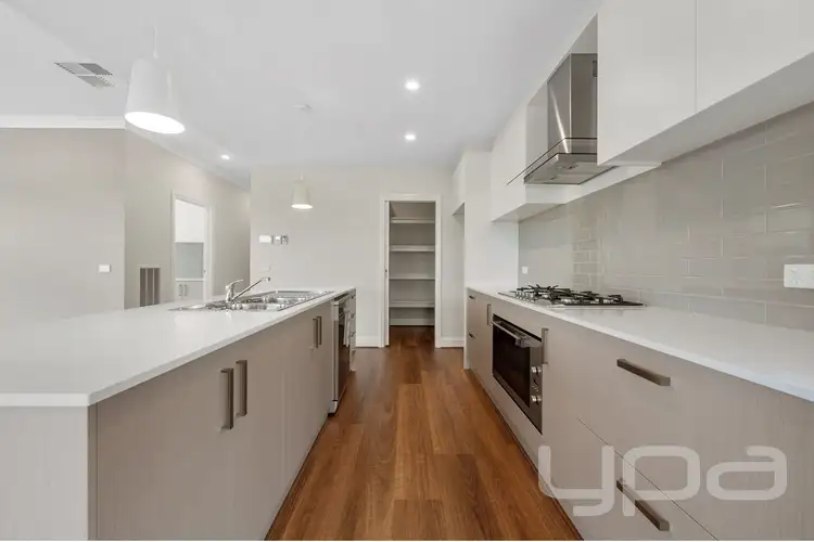 Fifth view of Homely house listing, 9 Buckingham Boulevard, Strathtulloh VIC 3338