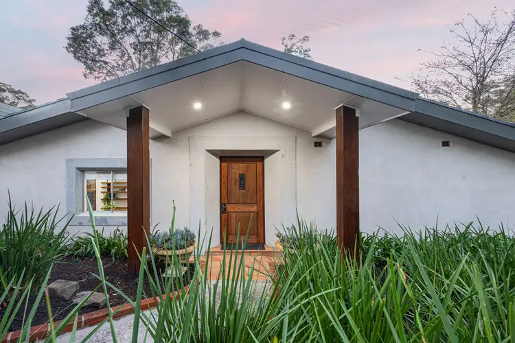 1a Lurnea Crescent, Valentine NSW 2280