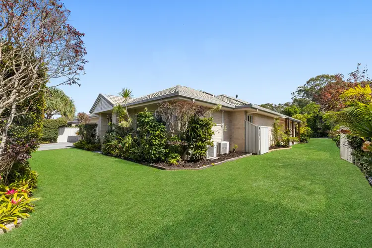 11 Feathertop Circuit, Caloundra West QLD 4551
