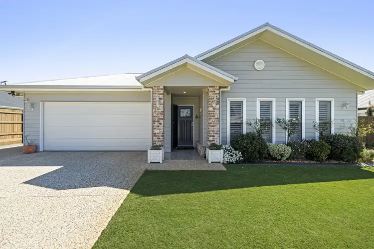 8 Madsen Close, Highfields QLD 4352