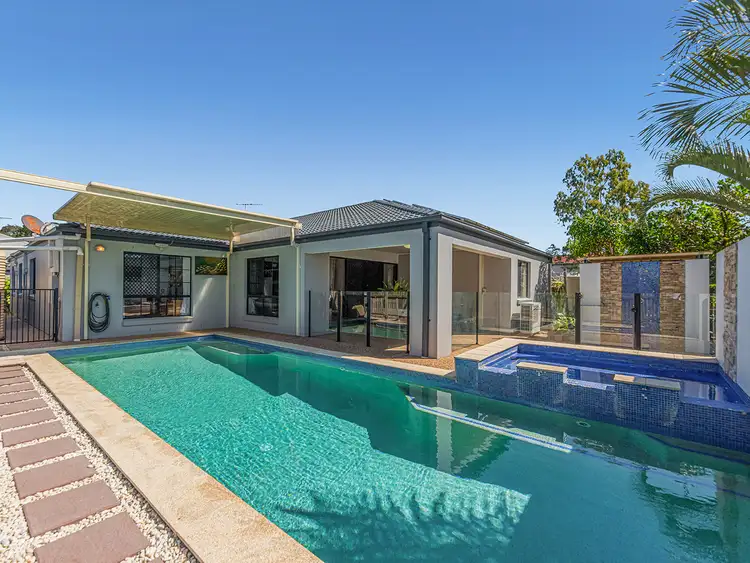 4 Furness Crescent, Sinnamon Park QLD 4073