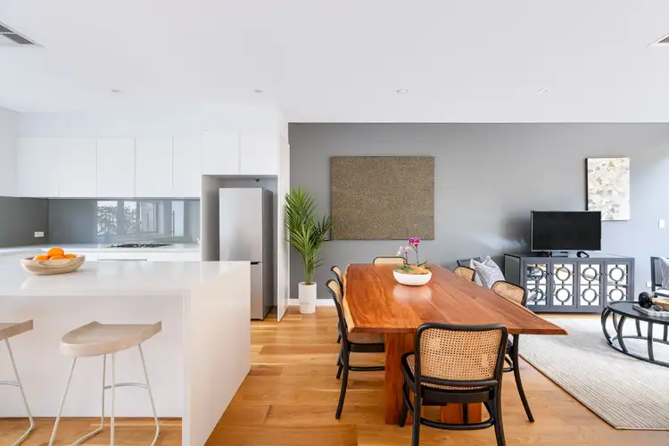 156C Bridge Road (enter via Reuss St), Glebe NSW 2037