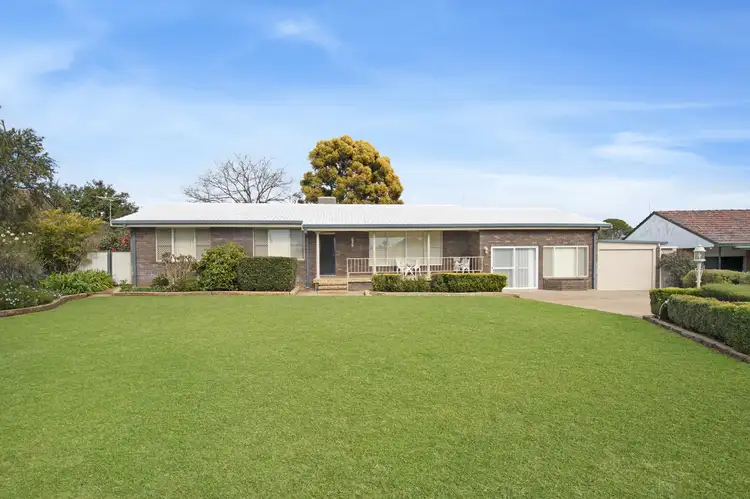 9 Thomson Place, Gunnedah NSW 2380