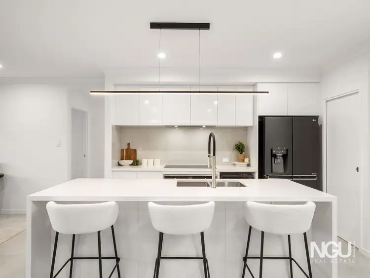 Fifth view of Homely house listing, 10 Florida Crescent, Spring Mountain QLD 4300