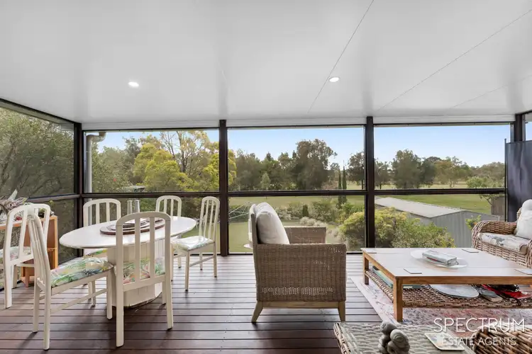 12 Lawson Street, Oxley QLD 4075