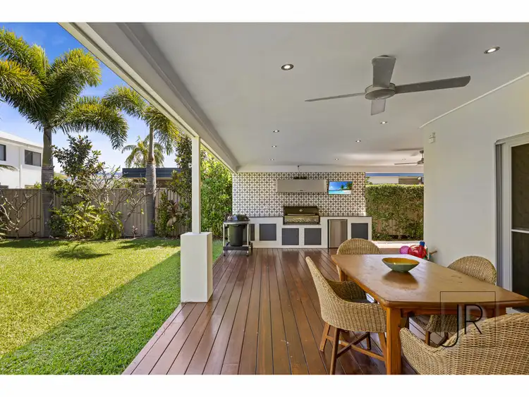 3 Frascati Street, Mermaid Waters QLD 4218
