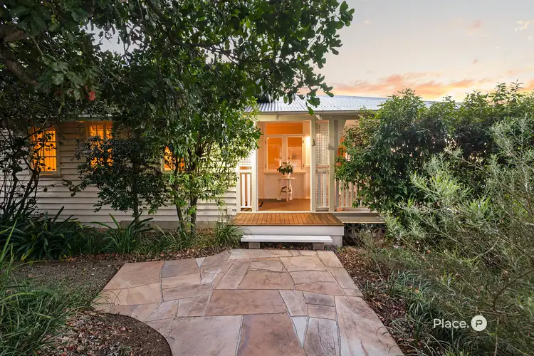135 Dewar Terrace, Corinda QLD 4075